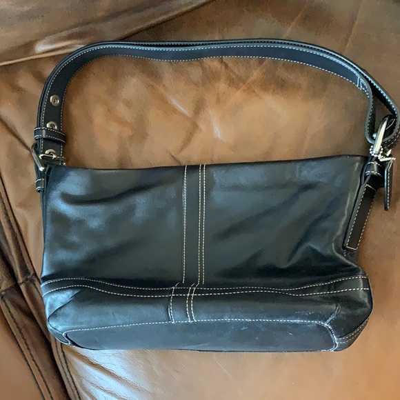 Coach purse - Picture 4 of 4